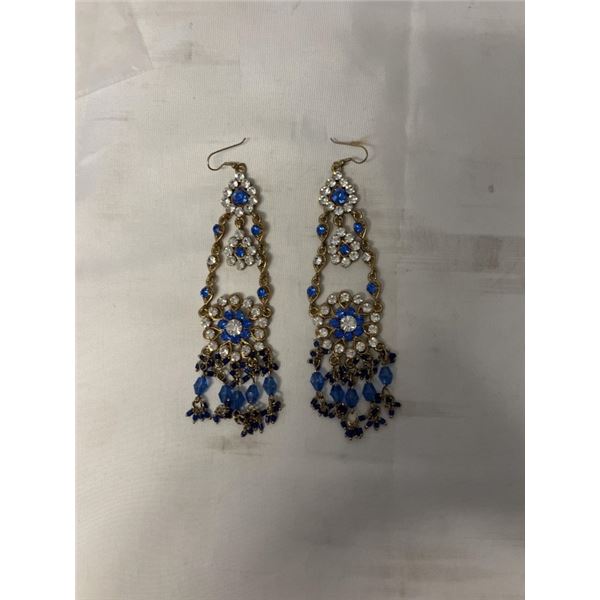 PAIR OF VINTAGE RHINESTONES CHANDELIER EARRINGS