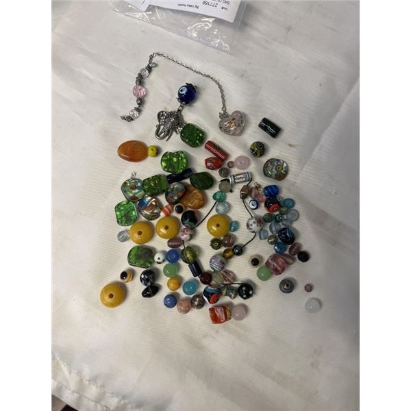 LOT OF MISC OLD BEADS AND 2 PENDANTS