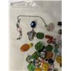 Image 2 : LOT OF MISC OLD BEADS AND 2 PENDANTS