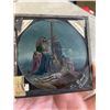 Image 5 : 10 VINTAGE PAINTED GLASS SLIDES