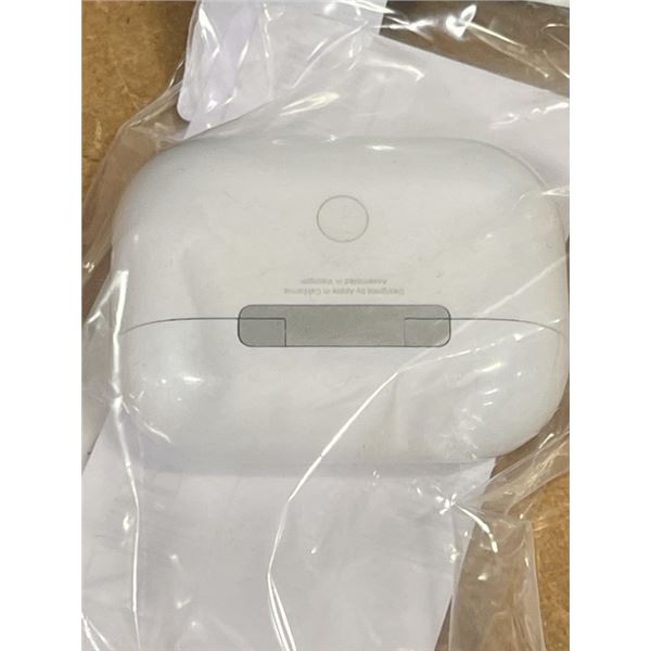 APPLE AIRPODS PRO (2ND GEN) W/ MAGSAFE CASE - TESTED WORKING, RETAIL $329