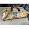 Image 4 : ED HARDY DUFFEL BAG AND MOUNTAIN VIEW DRY BAG
