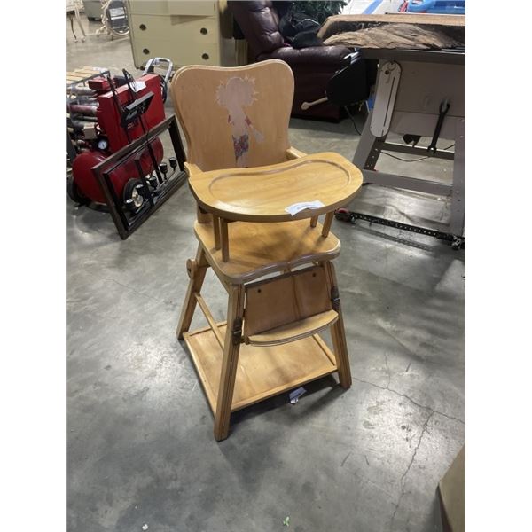 ANTIQUE KIDS HIGHCHAIR