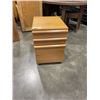 Image 1 : 3 DRAWER ROLLING SIDE CABINET