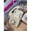 Image 3 : 2 VINTAGE ROTARY PHONES