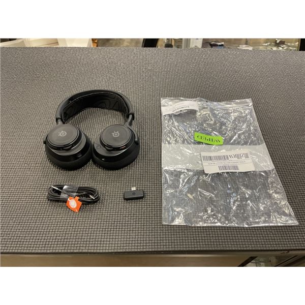 STEELSERIES ARCTIS NOVA 7 WIRELESS GAMING HEADSET - TESTED WORKING, RETAIL $249