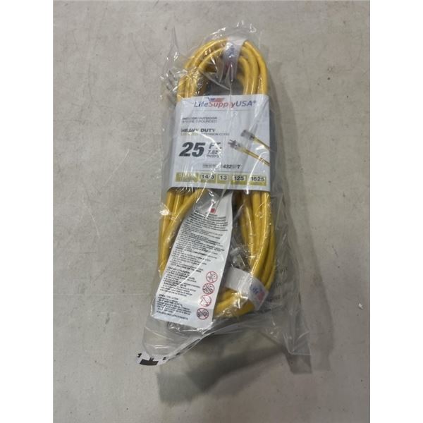 AS NEW 25FT YELLOW 3 WIRE INDOOR OUTDOOR LIGHTED EXTENSION CORD, 14AWG
