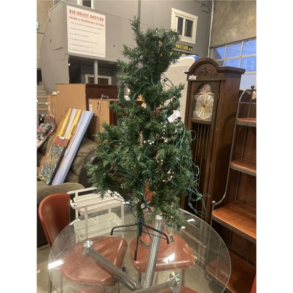 3FT CHRISTMAS TREE WITH LIGHTS