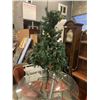 Image 1 : 3FT CHRISTMAS TREE WITH LIGHTS