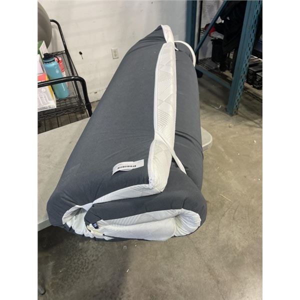 DOUBLE SIZE MATTRESS TOPPER