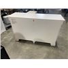 Image 3 : WHITE 6 DRAWER MODERN DRESSER