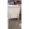 Image 1 : 2 DRAWER AND 2 DOOR ROLLING DRESSER
