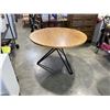 Image 1 : ROUND DINING TABLE 48INCH