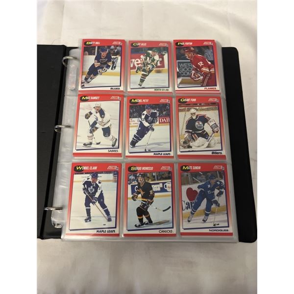 BINDER OF HOCKEY CARDS