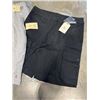 Image 2 : NEW PAIR OF CLOUDPEAK SIZE 30 BLACK STRETCH CARGO SHORTS AND 2 NE WPAIRS OF SIZE MEDIUM CLOUDPEAK HE