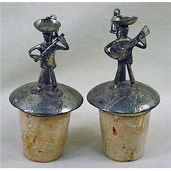 PAIR OF 2 VINTAGE MEXICAN MUSICIANS FIGURAL BOTTLE