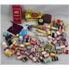 Image 1 : LOT OF VINTAGE SEWING ITEMS - INCL. ADVERTISING - 