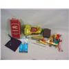 Image 2 : LOT OF VINTAGE SEWING ITEMS - INCL. ADVERTISING - 
