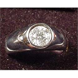 14K WHITE GOLD SOLITAIRE DIAMOND RING - Comes with