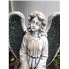 Image 2 : Angel Statue B