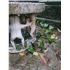 Image 3 : Plant Stand B