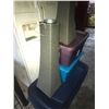 Image 3 : Outdoor Light Stands & Containers B