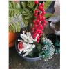 Image 3 : Urn & Outdoor Décor A