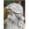 Image 2 : Statue A