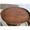 Image 3 : Oval End Table A