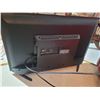 Image 4 : Samsung 32" TV, Clock,Phones A