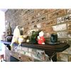 Image 2 : Top Mantle Decor A