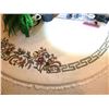 Image 2 : Jordan Rugs LTD, 1/2 Round Sculpted Rugs C