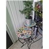 Image 4 : Outdoor Side Tables, Plant A