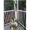 Image 1 : Garden Decor A