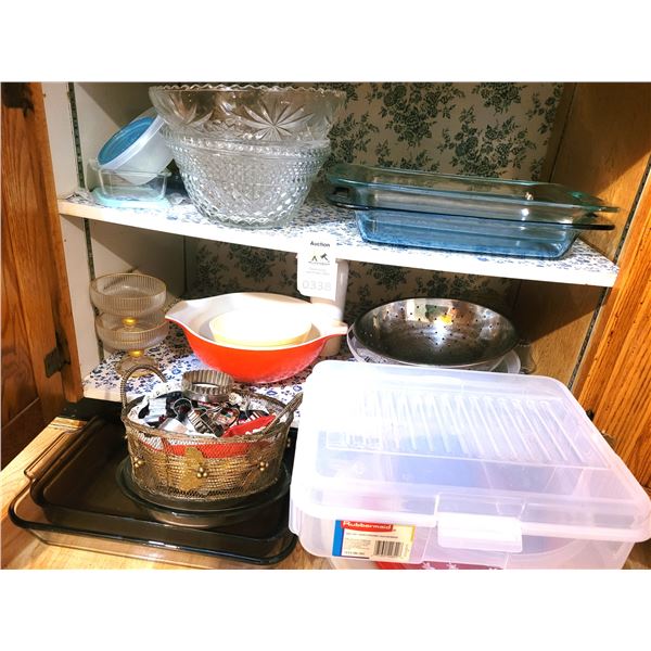 Vintage Pyrex, Glass Serveware A