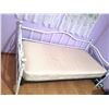 Image 1 : Day Bed C