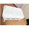 Image 1 : Wicker Table A