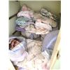 Image 2 : Linens A