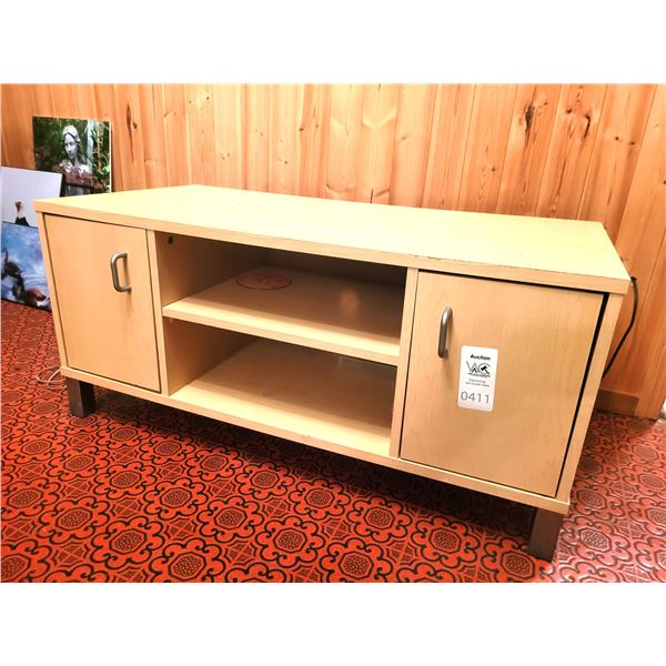 Entertainment unit C