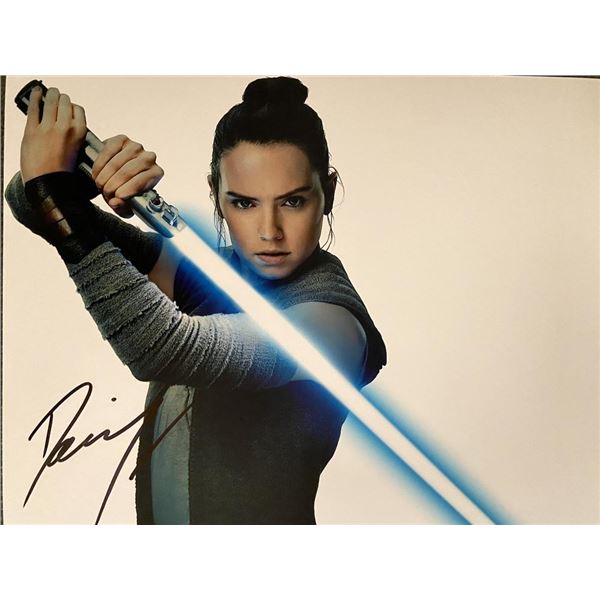 Star Wars Daisy Ridley signed movie photo