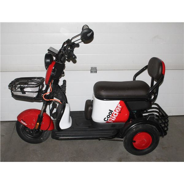 COOL RIDER SPORT ELECTRIC TRIKE, NEW CONDITION RED