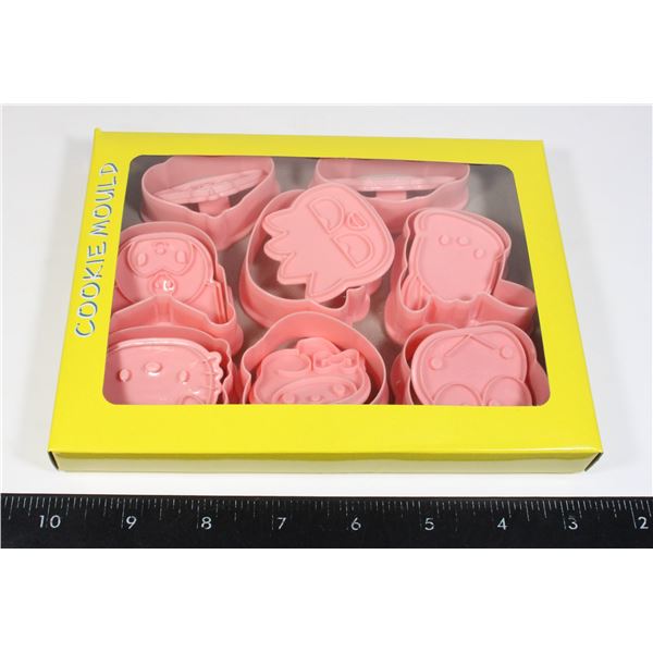 NEW 8PCE SANRIO AVATAR COOKIE MOLDS