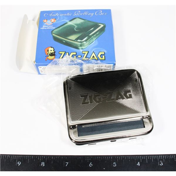 NEW SILVER TONE ZIG - ZAG ROLLING BOX