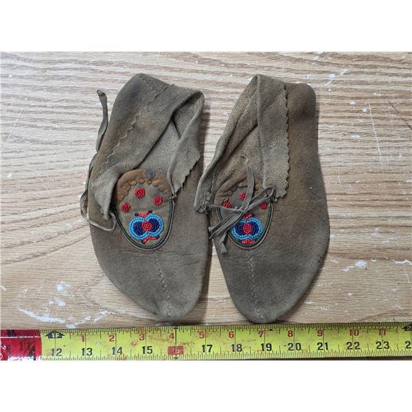 Childs moccasins- 8" heel to toe