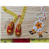 Image 2 : 2 indigenous beaded necklaces