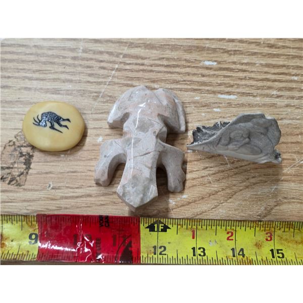 2 carvings and stone pebble