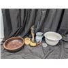 Image 1 : Lot of Misc. Vintage Decor (art decor, Pitcher, wood bowl, etc.)