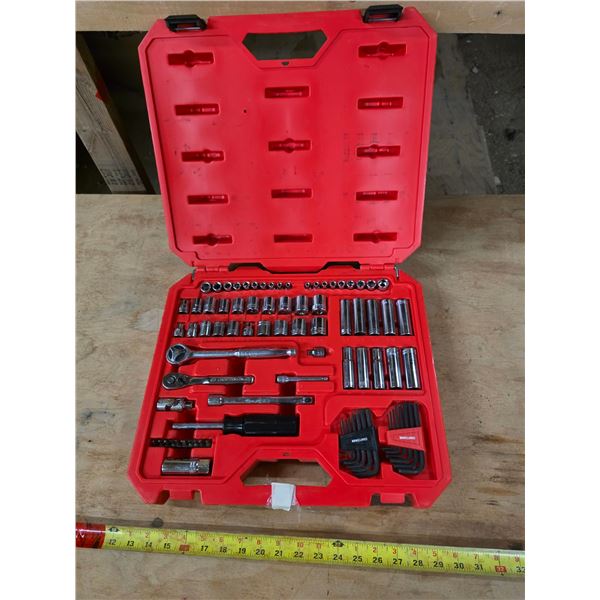 Craftsman mechanics tool set- complete