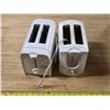 Image 1 : 2 toasters- untested