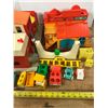 Image 4 : Fisher- Price Litle People Village